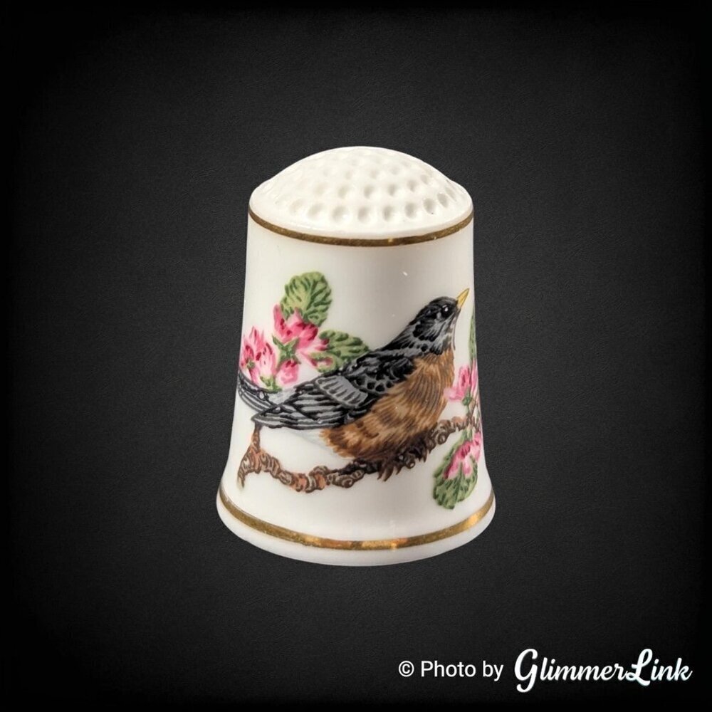 VTG 80s American Robin Franklin Mint Robin Hill Songbirds Bone China Thimble
